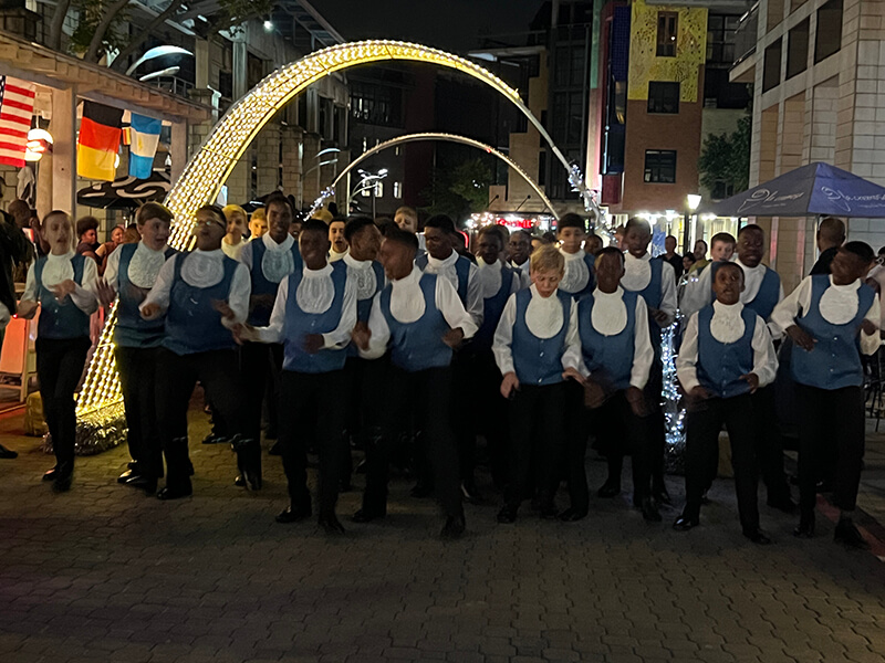 Drakensberg_Boys_Choir_performing_in_the_street_in_2022.jpg